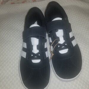 Adidas Boys Size 2 Black and White Sneakers